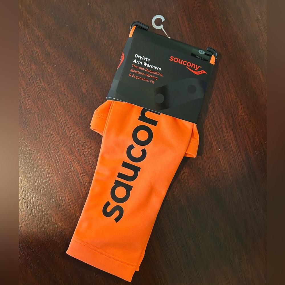 Saucony Orange Drylete Arm Warmers NWT